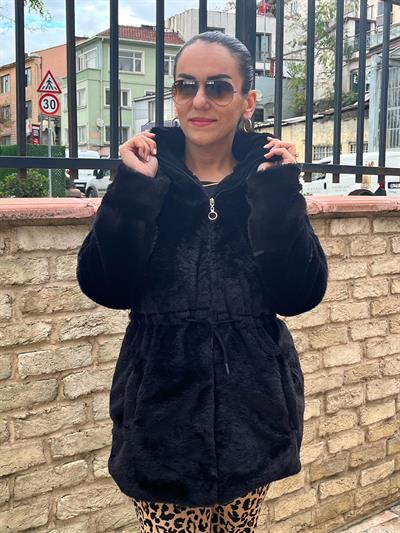 DİK YAKA BELDEN BAĞCIKLI ASTARLI SİYAH TAVŞAN KÜRK KABAN