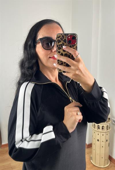 FERMUARLI YAKA ŞERİT DETAYLI KADİFE SİYAH TAKIM