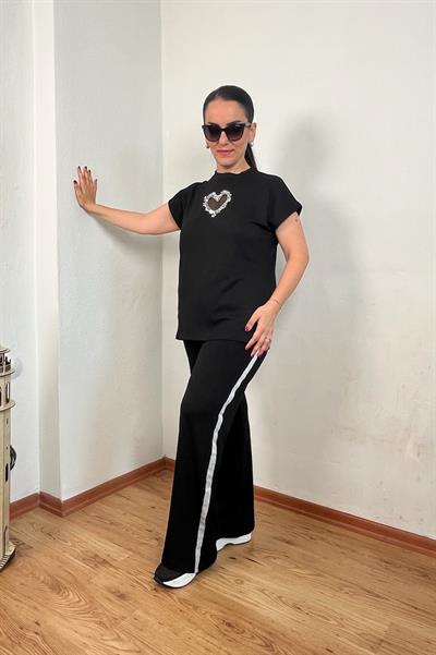 KALP DETAYLI SİMLİ ŞERİTLİ MODAL SİYAH TAKIM