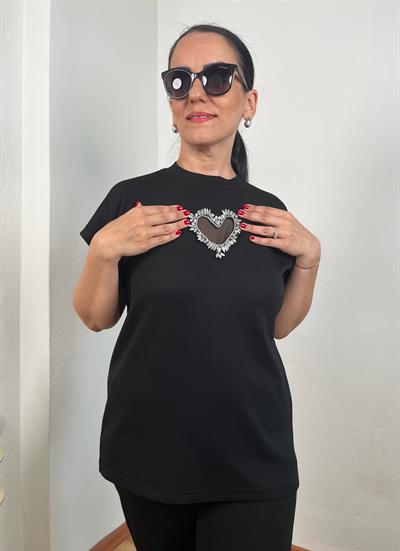 KALP DETAYLI SİMLİ ŞERİTLİ MODAL SİYAH TAKIM