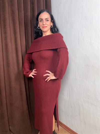 MADONNA YAKA BORDO UZUN TRİKO ELBİSE