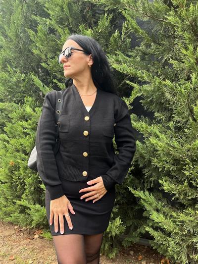 GOLD DÜĞMELİ CEP DETAYLI SİYAH HIRKA