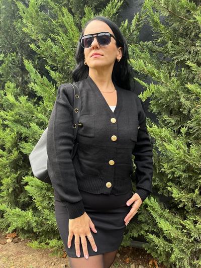 GOLD DÜĞMELİ CEP DETAYLI SİYAH HIRKA
