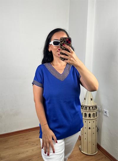 SİM DETAYLI V YAKA KISA KOLLU MAVİ TRİKO BLUZ