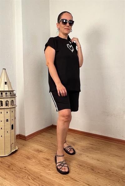 ŞORTLU KALP DETAYLI SİMLİ ŞERİTLİ MODAL SİYAH TAKIM