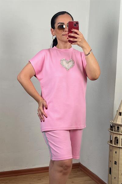 ŞORTLU KALP DETAYLI SİMLİ ŞERİTLİ MODAL PEMBE TAKIM