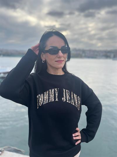 LEOPAR MARKA BASKILI SİYAH SWEATSHİRT