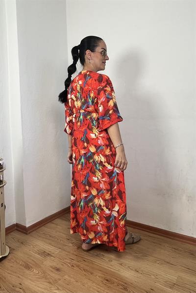 YARASA KOL KRUVAZE YAKA BELİ LASTİKLİ KIRMIZI ELBİSE