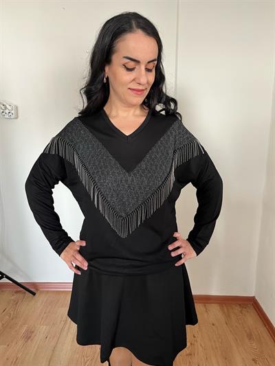 ZİNCİR DETAYLI V YAKA SİYAH BLUZ