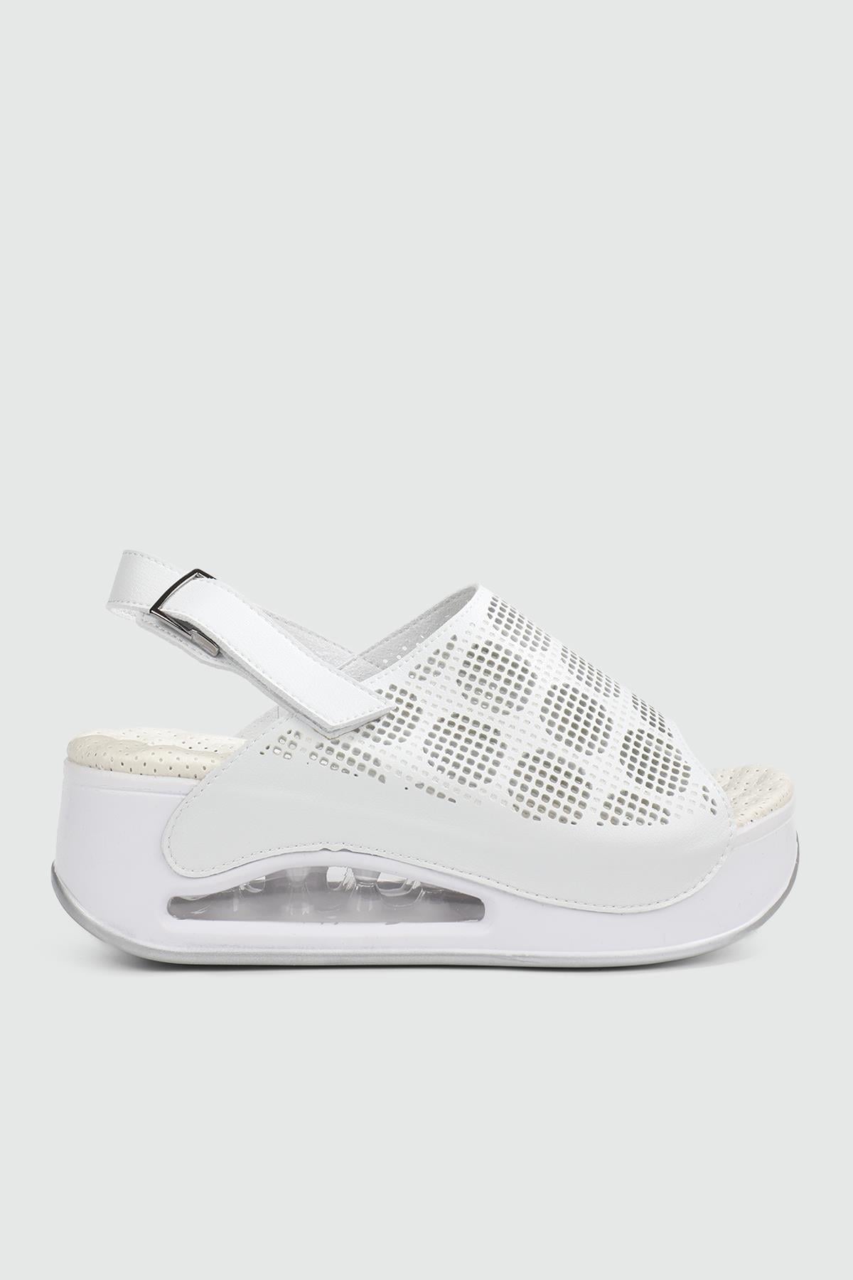 Ayak Anatomisine Uygun Anatomik İç Taban Beyaz Kadın Sandalet 34221 JAMBE Kadın Dolgu Topuklu Sandalet Muya MUYA 34221 JAMBE ZEN SANDLT