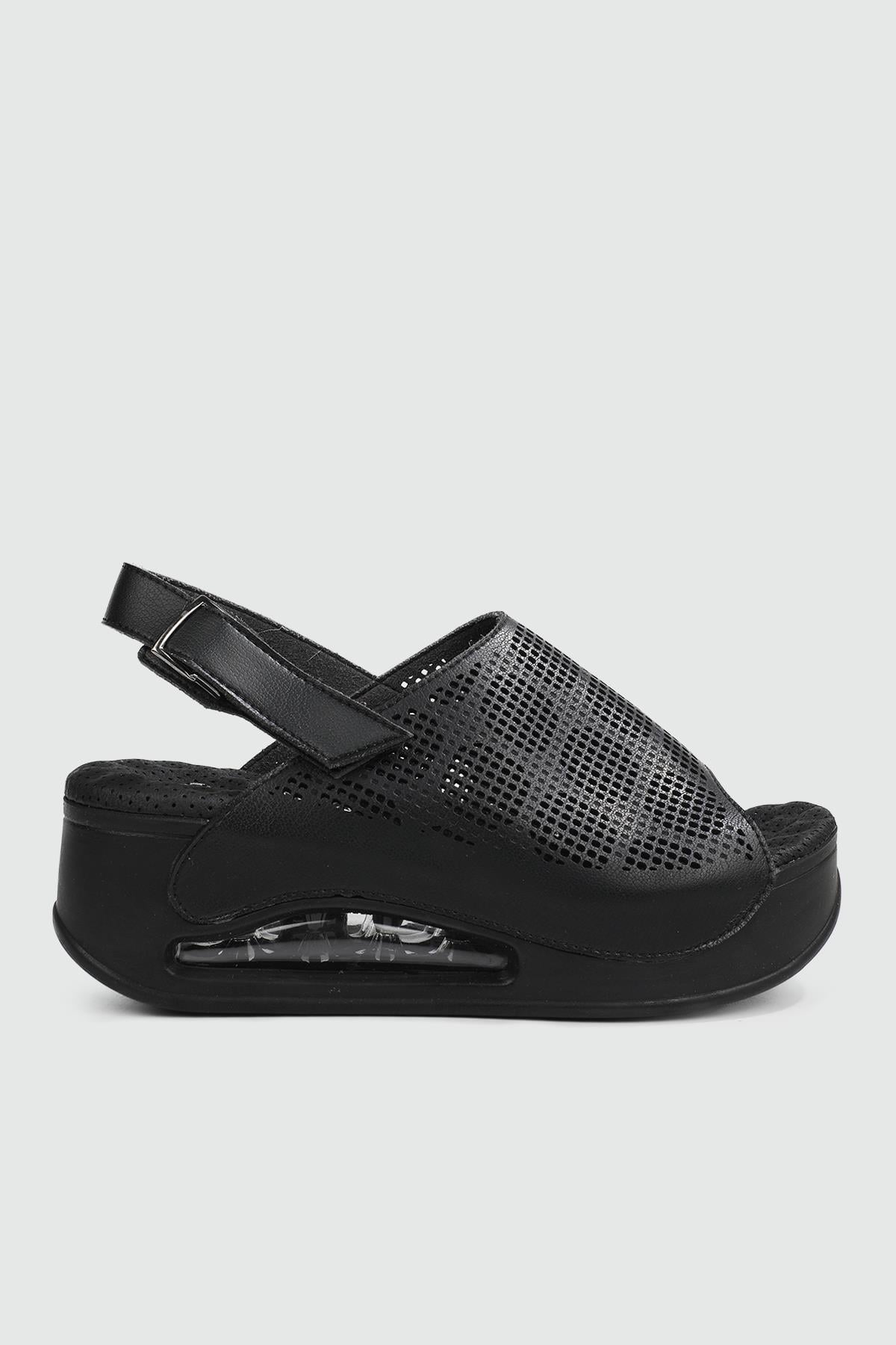 Ayak Anatomisine Uygun Anatomik İç Taban Siyah Kadın Sandalet 34221 JAMBE Kadın Dolgu Topuklu Sandalet Muya MUYA 34221 JAMBE ZEN SANDLT