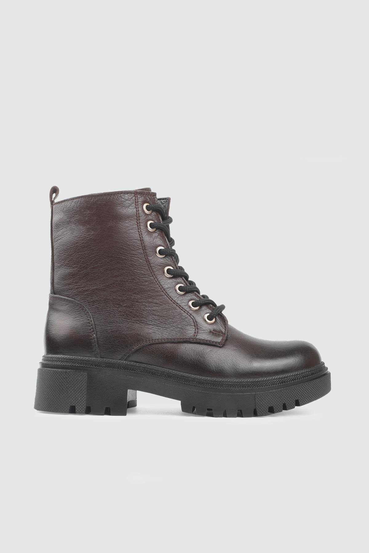 Deri Kaymaz Taban Kahve King Kadın Bot 024-03 Kadın Günlük Conford Bot DERİ WORLD MY BELLA 024-03 Kadın 25K