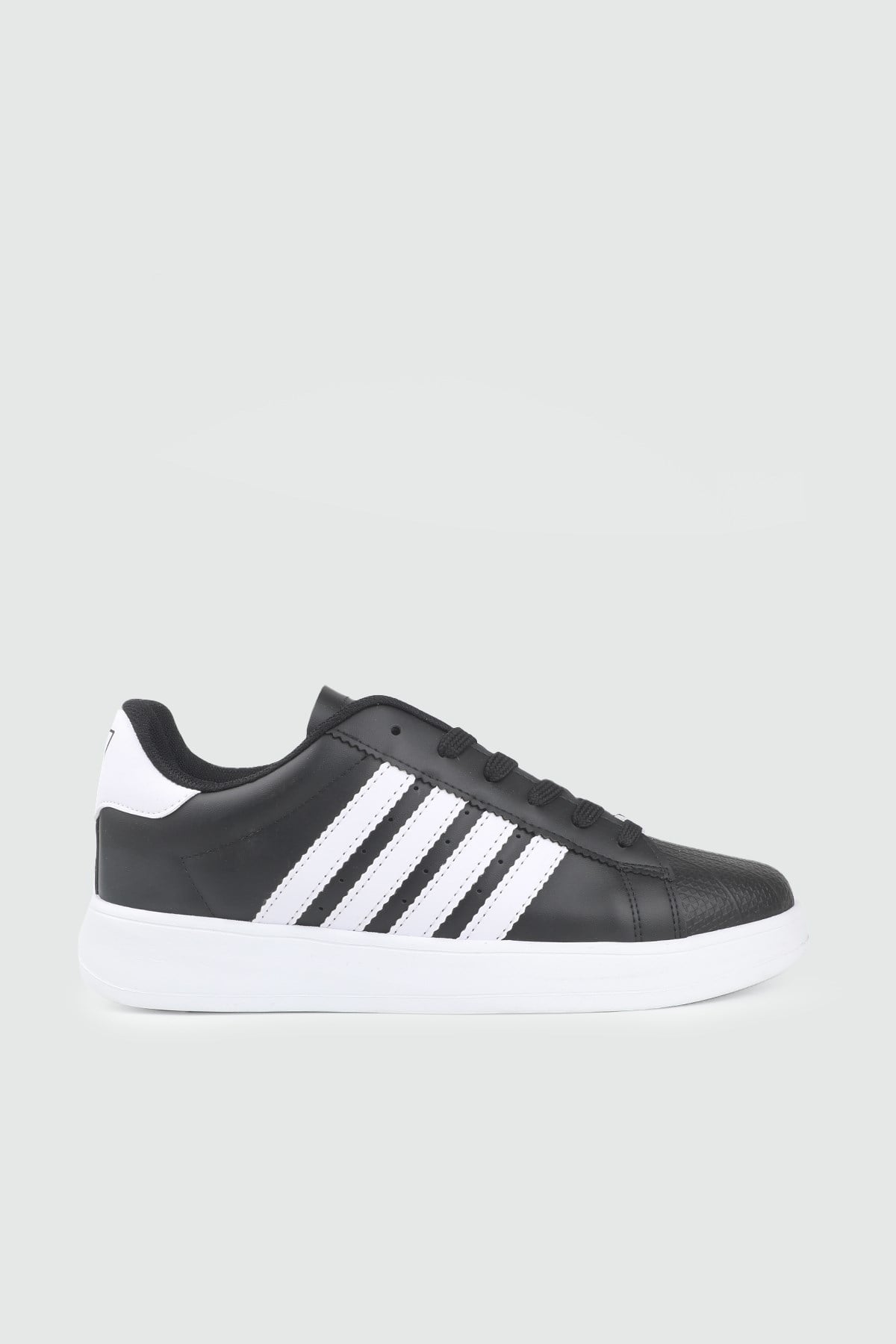 Erkek Spor Ayakkabı Siyah Beyaz Erkek Günlük Sneaker WİPPER 035 Erkek Sneaker Wipper WİPPER 035 CİLT MER SPOR