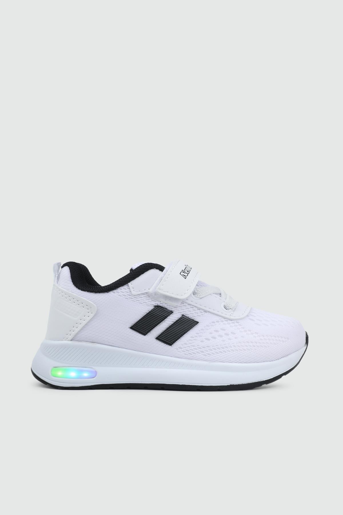 Günlük Rahat Cırtlı Bağcıklı Beyaz Siyah Çocuk Spor Ayakkabı NEW HUNTER 244 Çocuk Günlük Spor Ayakkabı NEW HUNTER 244 New Hunter 244 FİLET 25Y