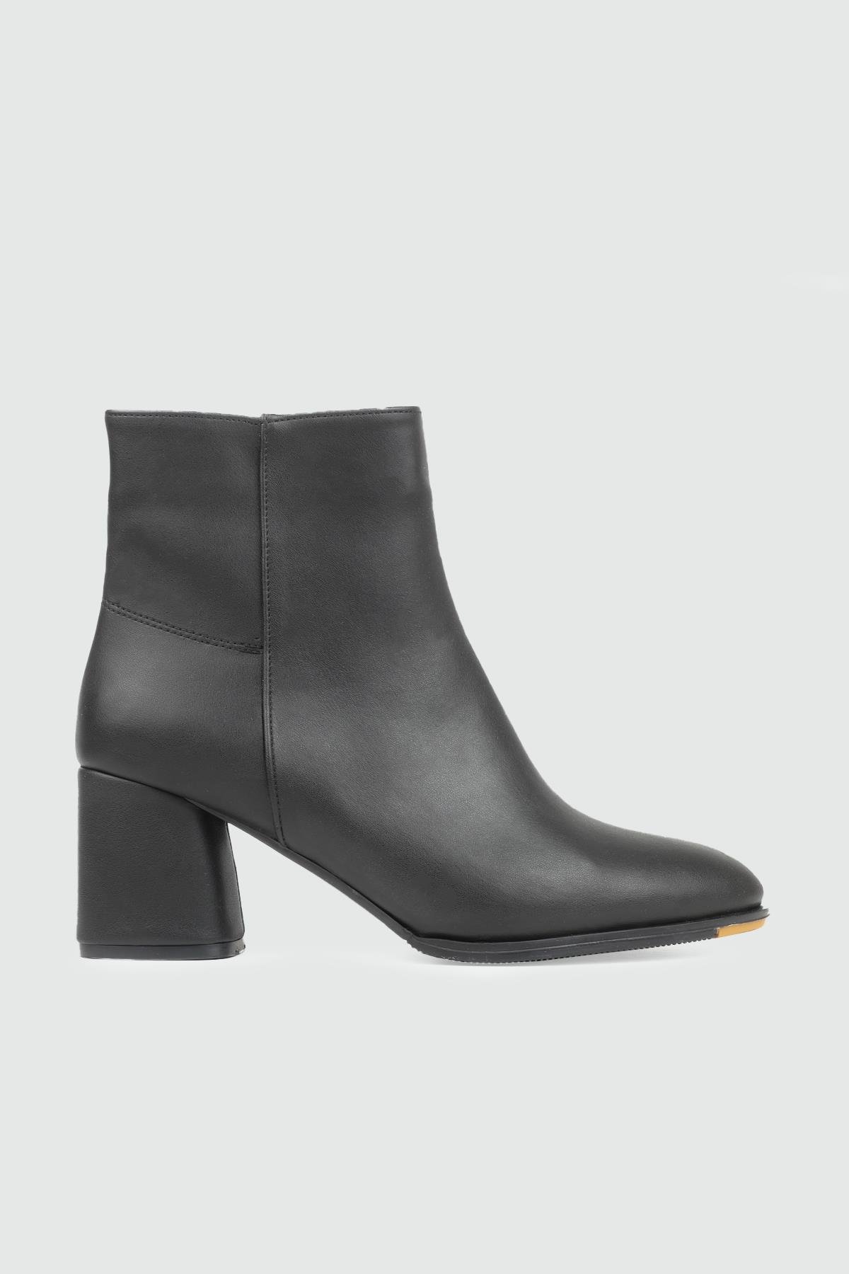 Sivri Burun Renk Detaylı Günlük Siyah Fermuarlı Günlük Kadın Bot RSL-2406 Kadın Klasik Topuklu Bot MyBella My Bella RSL-2406 KADIN 25K