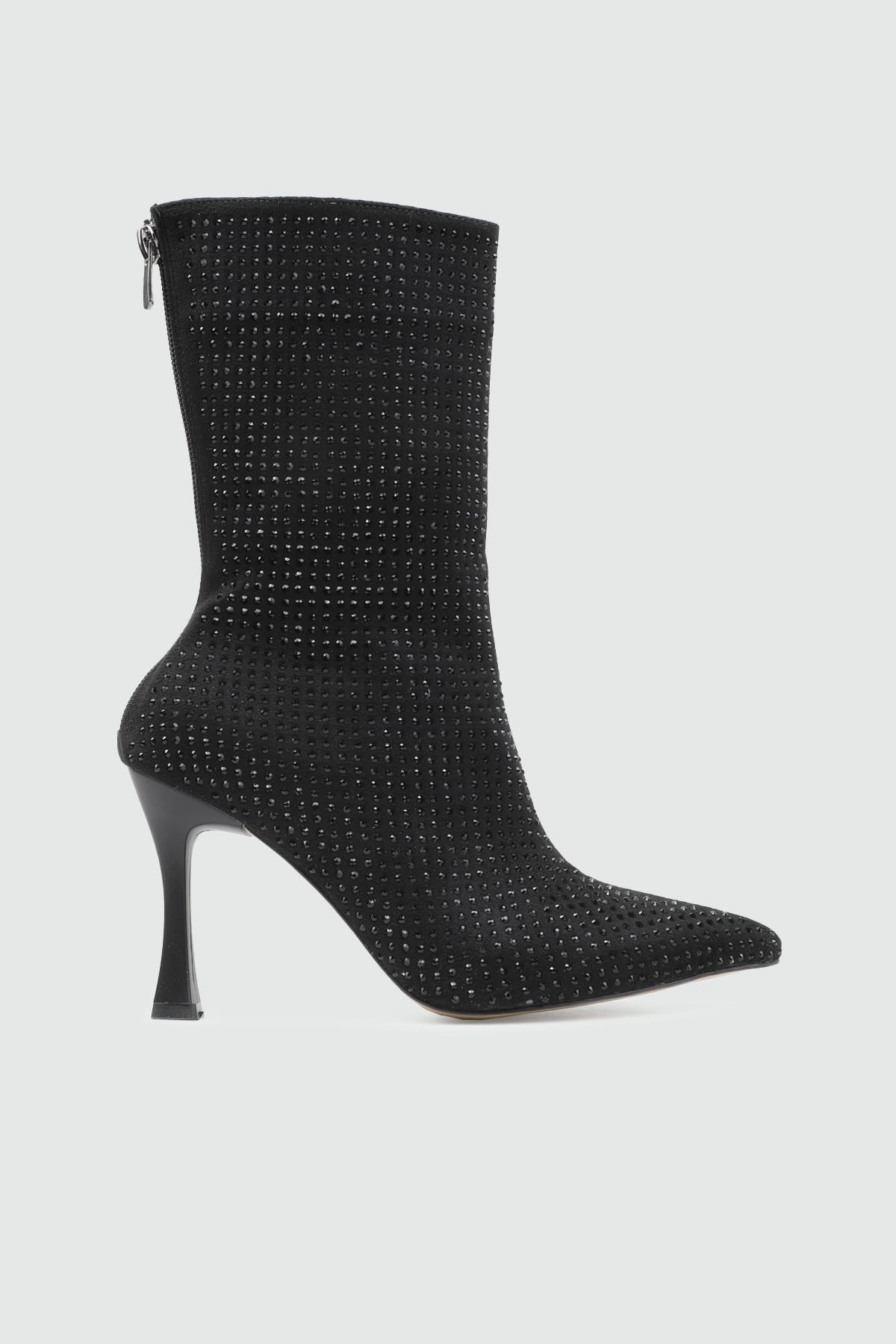 Siyah Beyaz Taşlı Topuklu Bot Siyah Siyah Taşlı Kadın Ayakkabı My Bella YÇ-2018 Kadın Klasik Topuklu Bot MyBella My Bella YÇ-2018 Kadın 25K