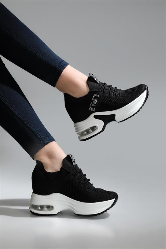 Air Taban Rahat Nefes Alır Siyah Kadın Spor Ayakkabı 300-1 Kadın Koşu / Yürüyüş Guja GUJA 300-1 ZEN SPOR AYAK