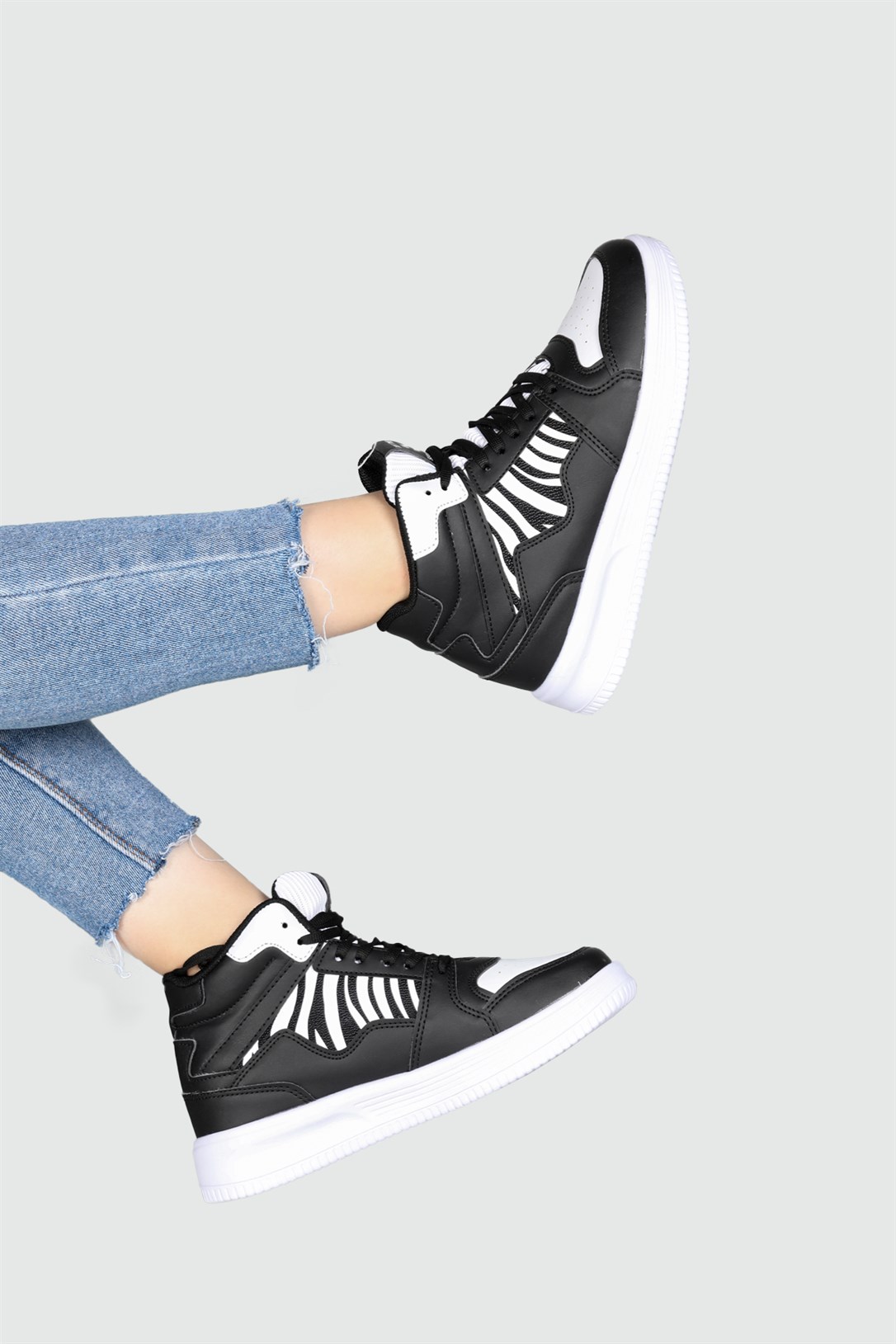 Air Basket Siyah Beyaz Unisex Spor Ayakkabı 222-2718 Unisex Günlük Spor Ayakkabı M.P M.P 222-2718 Unisex 22K
