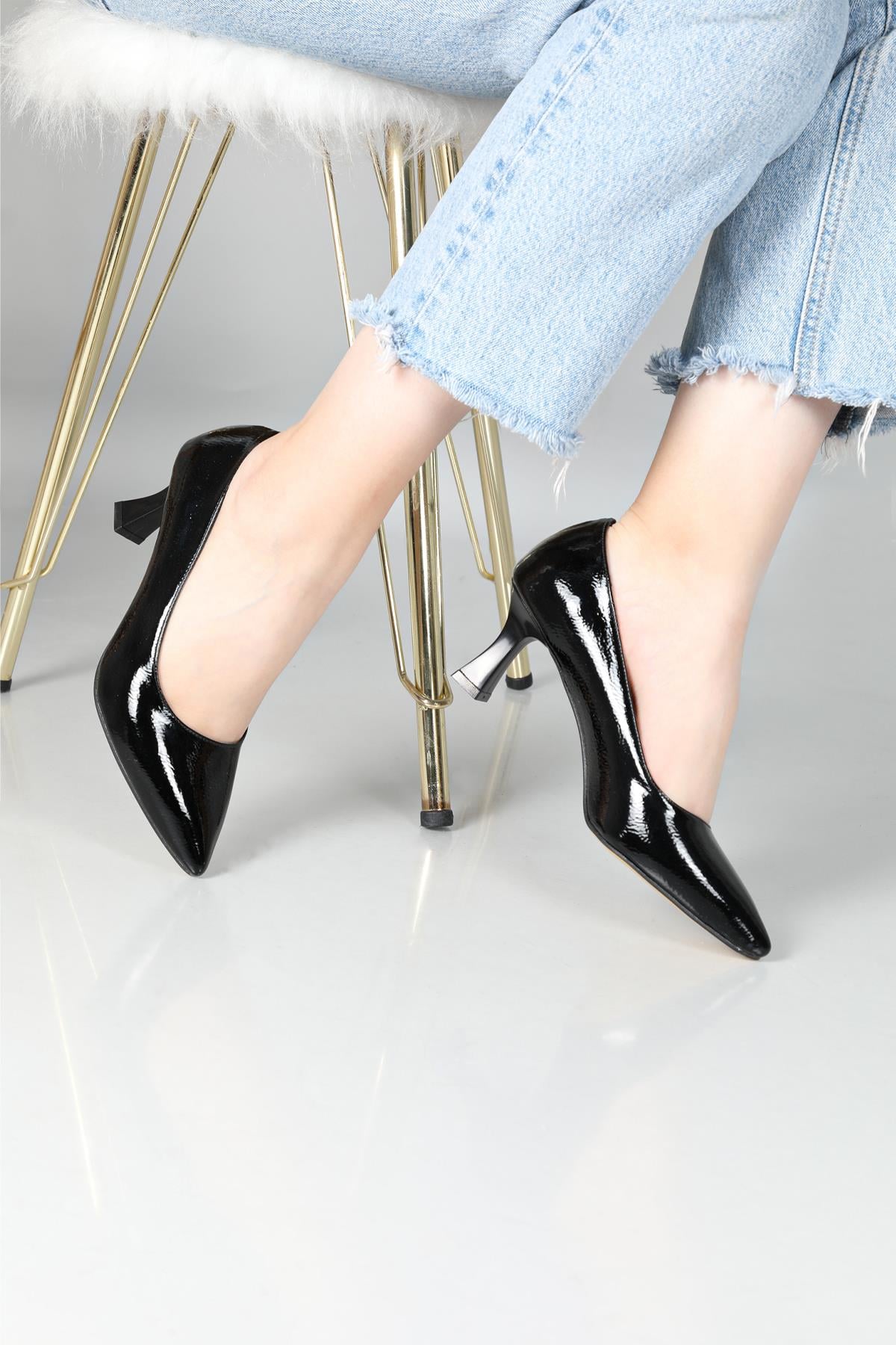 Alçak Topuk Kadeh Ökçeli Siyah Rugan Kadın Ayakkabı ALYA Kadın Stiletto Carla Bella My Bella Alya 22K