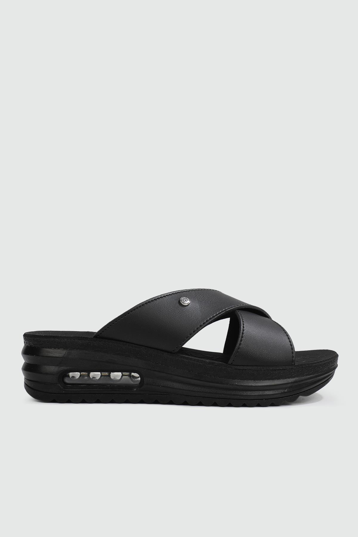 Ayak Anatomisine Uygun Anatomik İç Taban Siyah Kadın Terlik 34011 MAFY Kadın Günlük Terlik Muya MUYA 34011 ZEN TERLİK