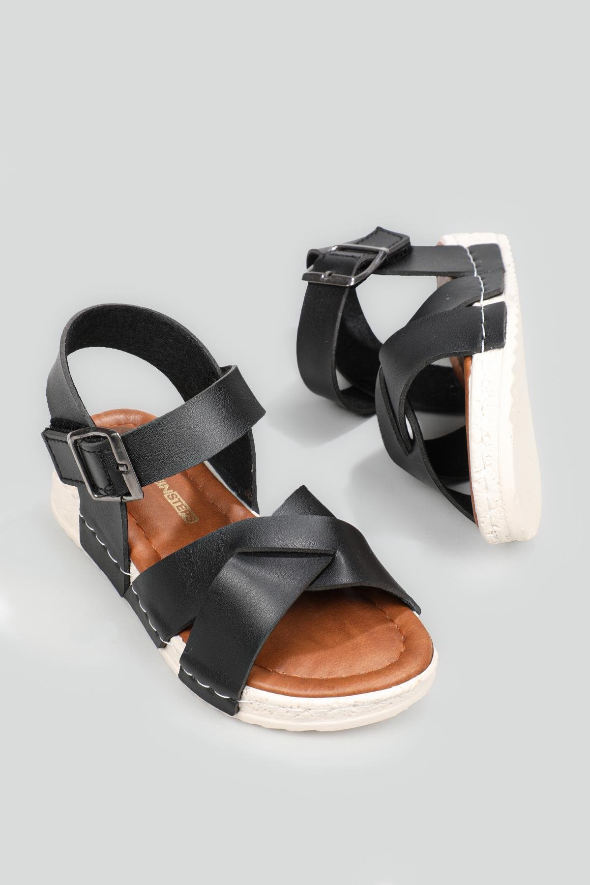 Çapraz Bantlı Cırtlı Siyah Çocuk Sandalet 2400 Çocuk Sandalet Beınsteps Beinsteps 2400 22Y