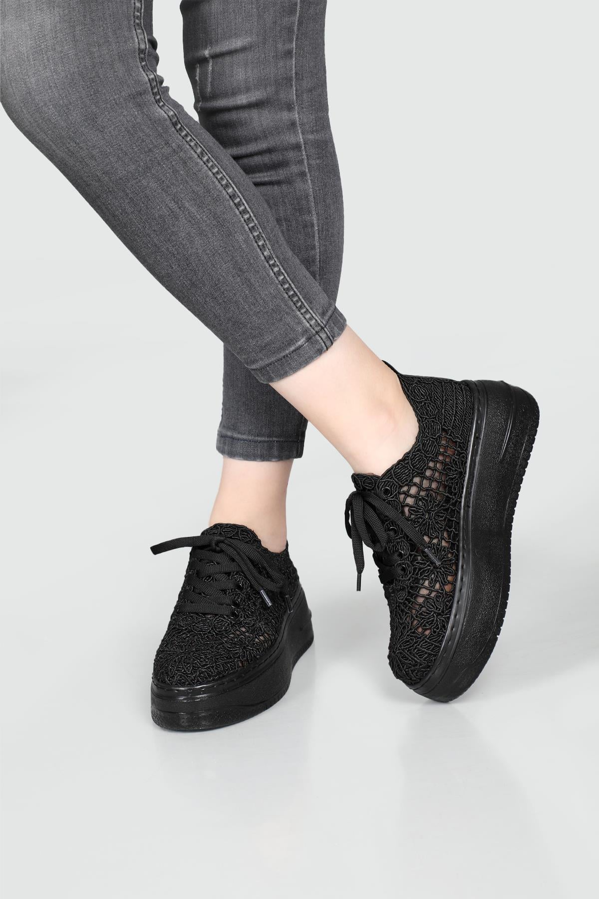 Dantelli Bağcıklı Kalın Taban Siyah Kadın Spor Ayakkabı Ş-18 Kadın Sneaker Beınsteps Beinsteps Ş-18 22Y