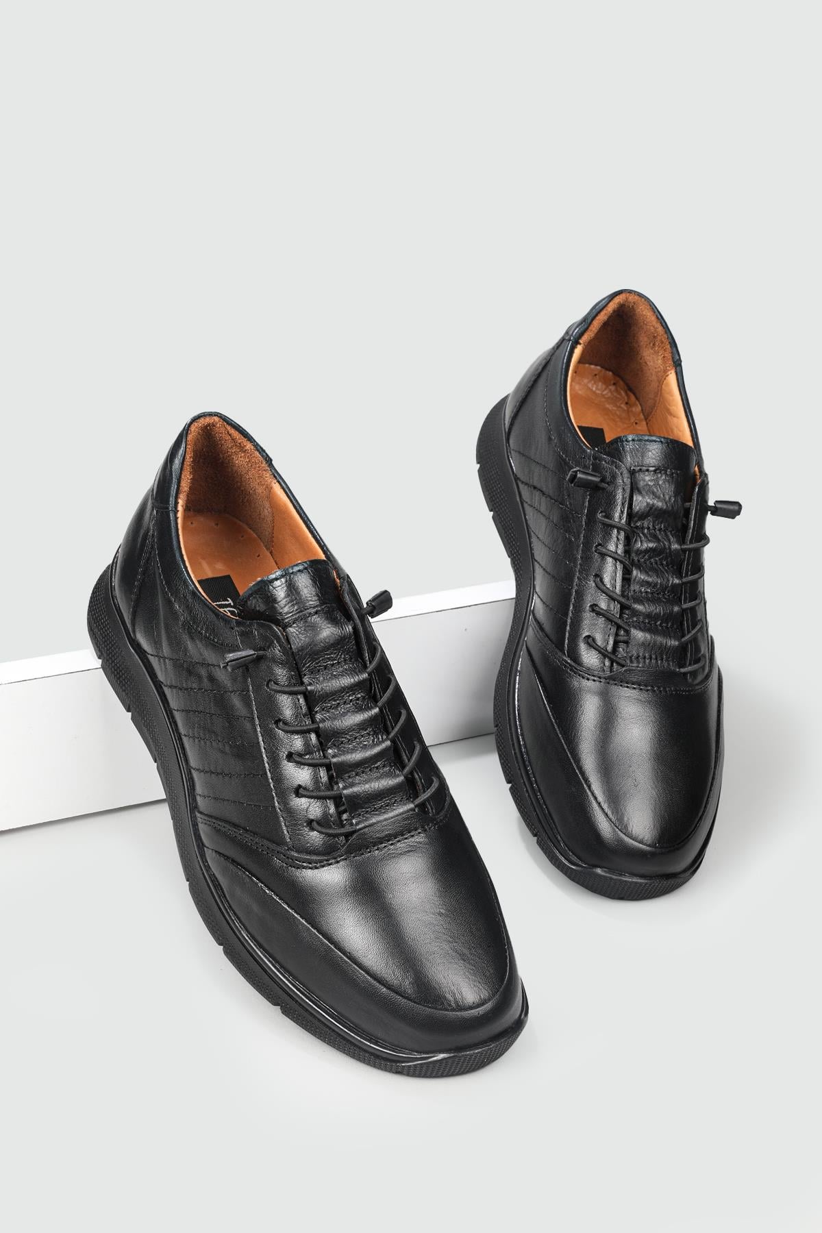 Deri Rahat Taban Günlük Siyah Erkek Ayakkabı 102 Erkek Günlük Ayakkabı Wow Plus KARLAND 102 MER DERİ AYAK