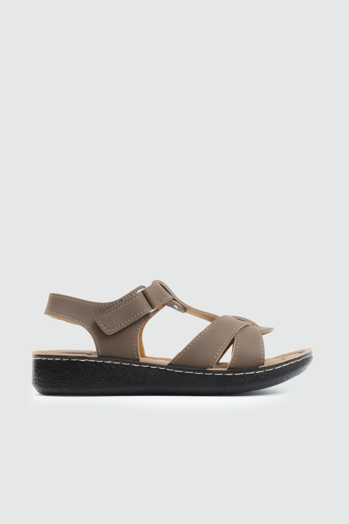 Günlük Cırt Cırtlı Bej Kadın Sandalet 6401 Kadın Düz Sandalet Avox AVOX 25Y 6401 ZEN SANDALET