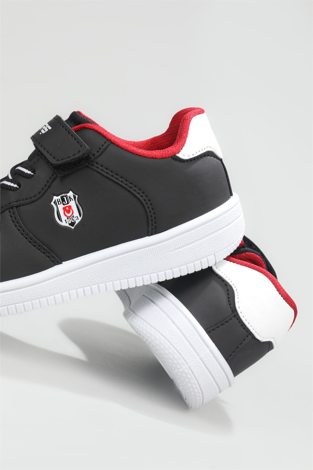 Kinetix Günlük Cırt Cırtlı Siyah Beyaz Kırmızı Çocuk Spor Ayakkabı KALEN