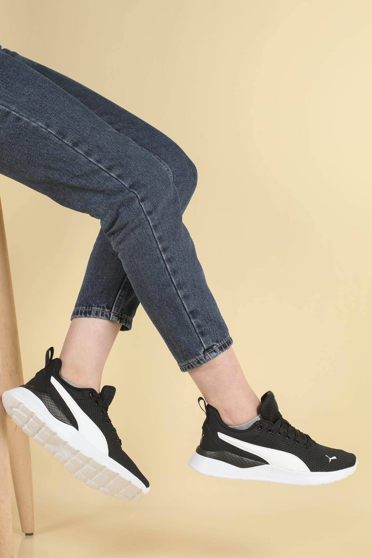 Günlük Koşu Yürüyüş Syh Beyaz Unisex Spor Ayakkabı 372004-01 Unisex Günlük Spor Ayakkabı Puma PUMA 372004-01 GAR