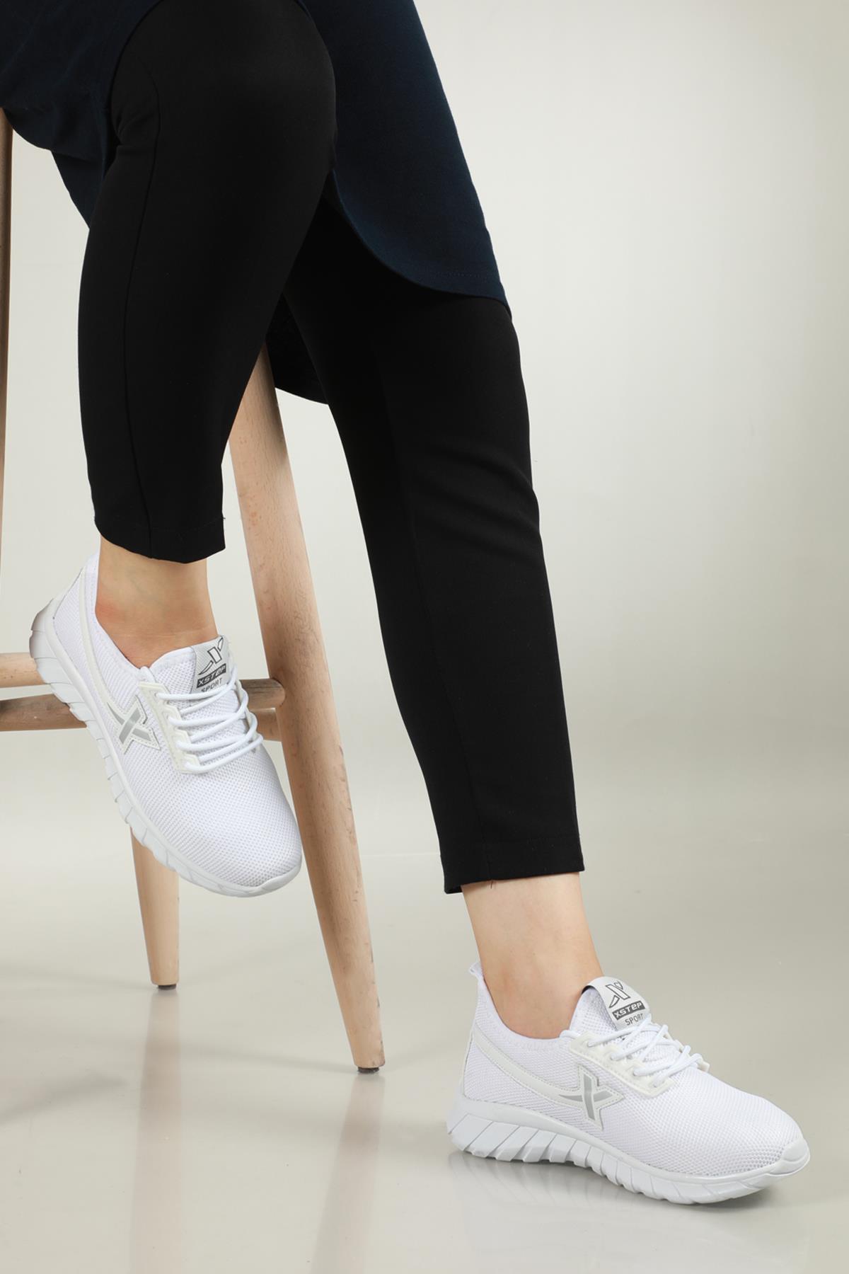 Günlük Nefes Alır Beyaz Unisex Spor Ayakkabı X4 Unisex Günlük Spor Ayakkabı XSTEP XSTEP X4 UNİSEX SPOR
