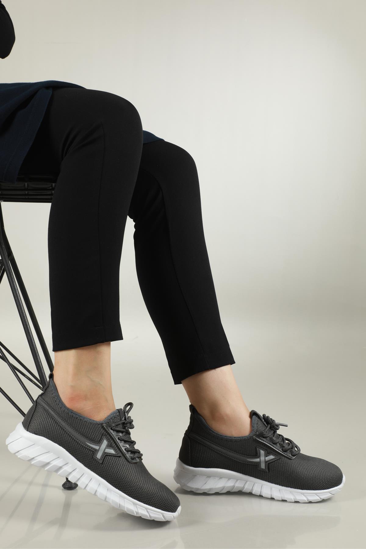 Günlük Nefes Alır Füme Beyaz Unisex Spor Ayakkabı X4 Unisex Günlük Spor Ayakkabı XSTEP XSTEP X4 UNİSEX SPOR
