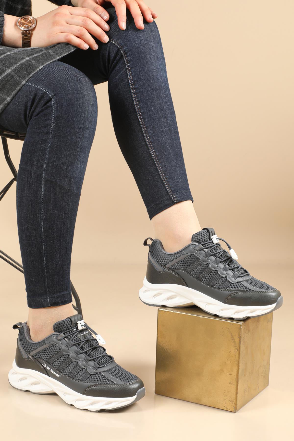 Günlük Nefes Alır Füme Byz Unisex Spor Ayakkabı 1981 Unisex Günlük Spor Ayakkabı Jamper JAMPER 1981 UNİSEX FİLELİ SPOR