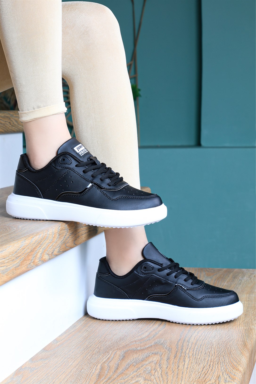 Günlük Rahat Siyah Beyaz Unisex Spor Ayakkabı 26821 Unisex Günlük Spor Ayakkabı Jump JUMP 26821 UNİSEX SPOR AYAK