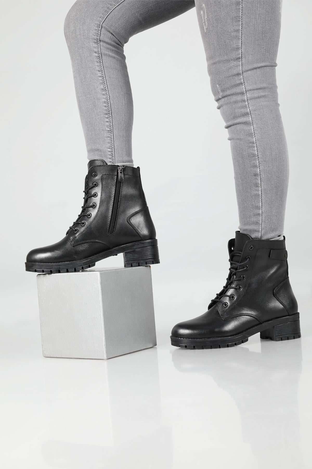 Hakiki Deri Rahat Bağcıklı Fermuarlı Siyah Antik Kadın Bot A-5000 Kadın Günlük Conford Bot Carla Bella MY BELLA A-5000 ZEN DERİ BOT