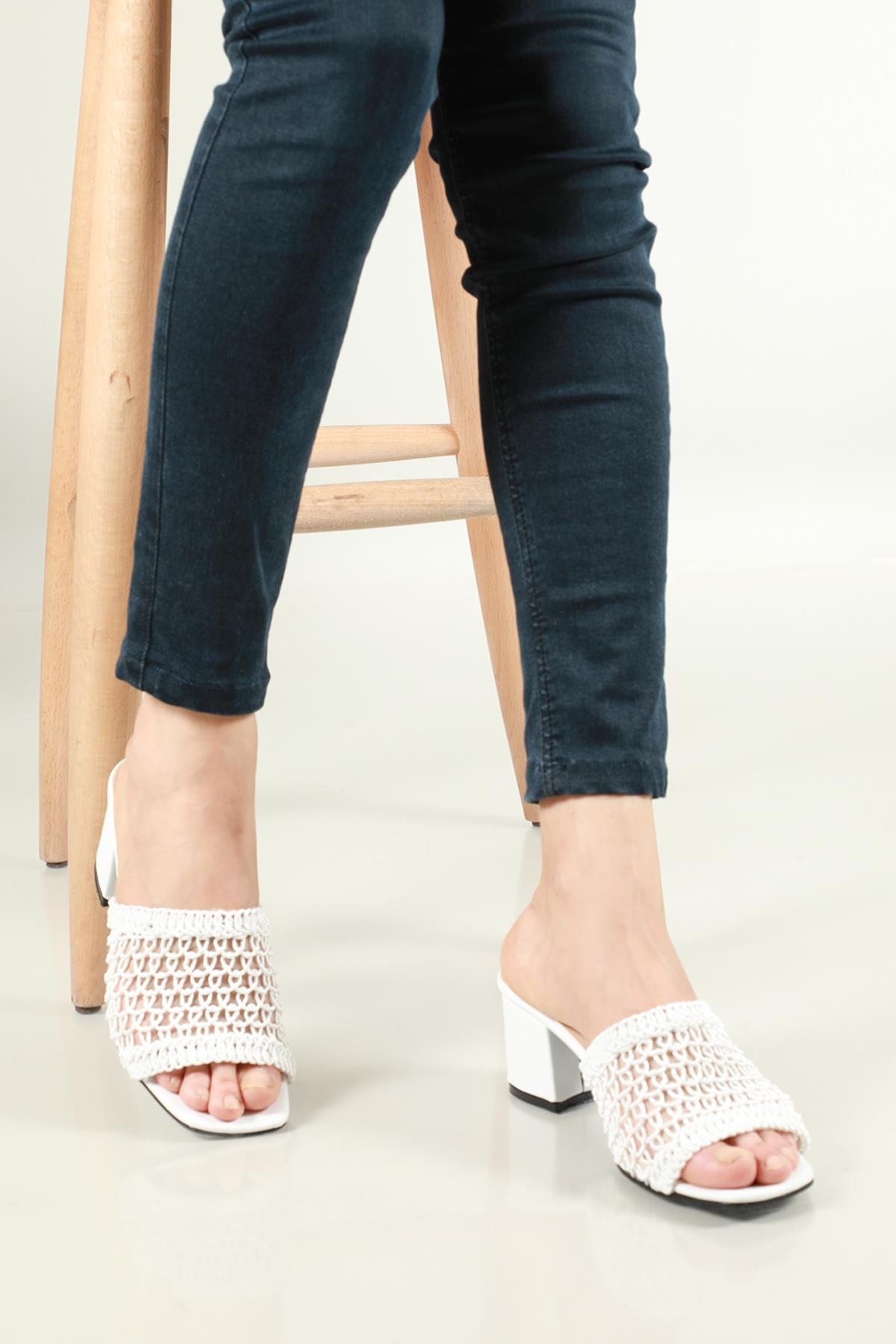 Hasır Örgülü Topuklu Beyaz Kadın Terlik SH-500 Kadın Günlük Terlik Carla Bella Carla Bella SH-500 Örgülü