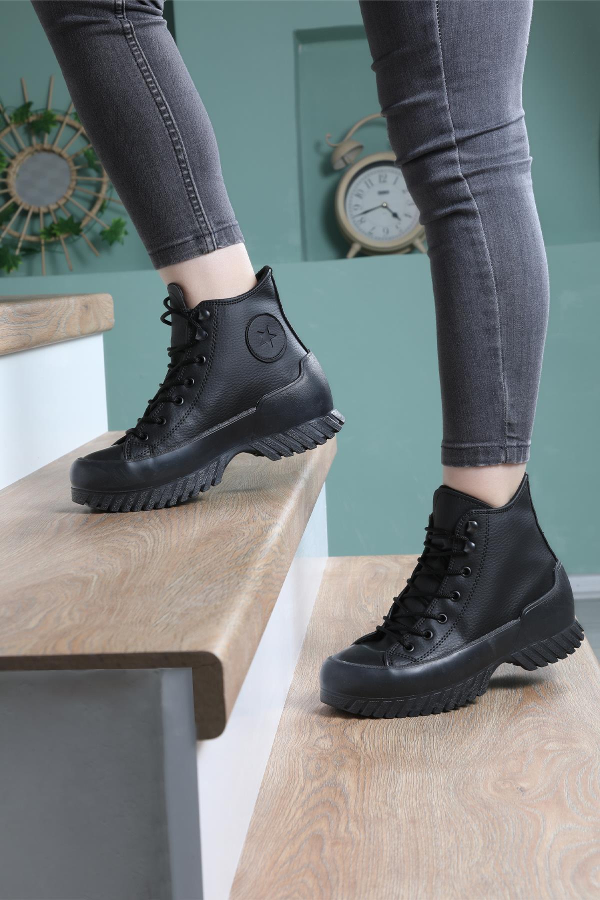 Kalın Taban Boğazlı Cilt Converse Kömür Karası Unisex Spor Ayakkabı 102 Unisex Günlük Spor Ayakkabı Beınsteps Beinsteps 102 Kalın Uzun 22K