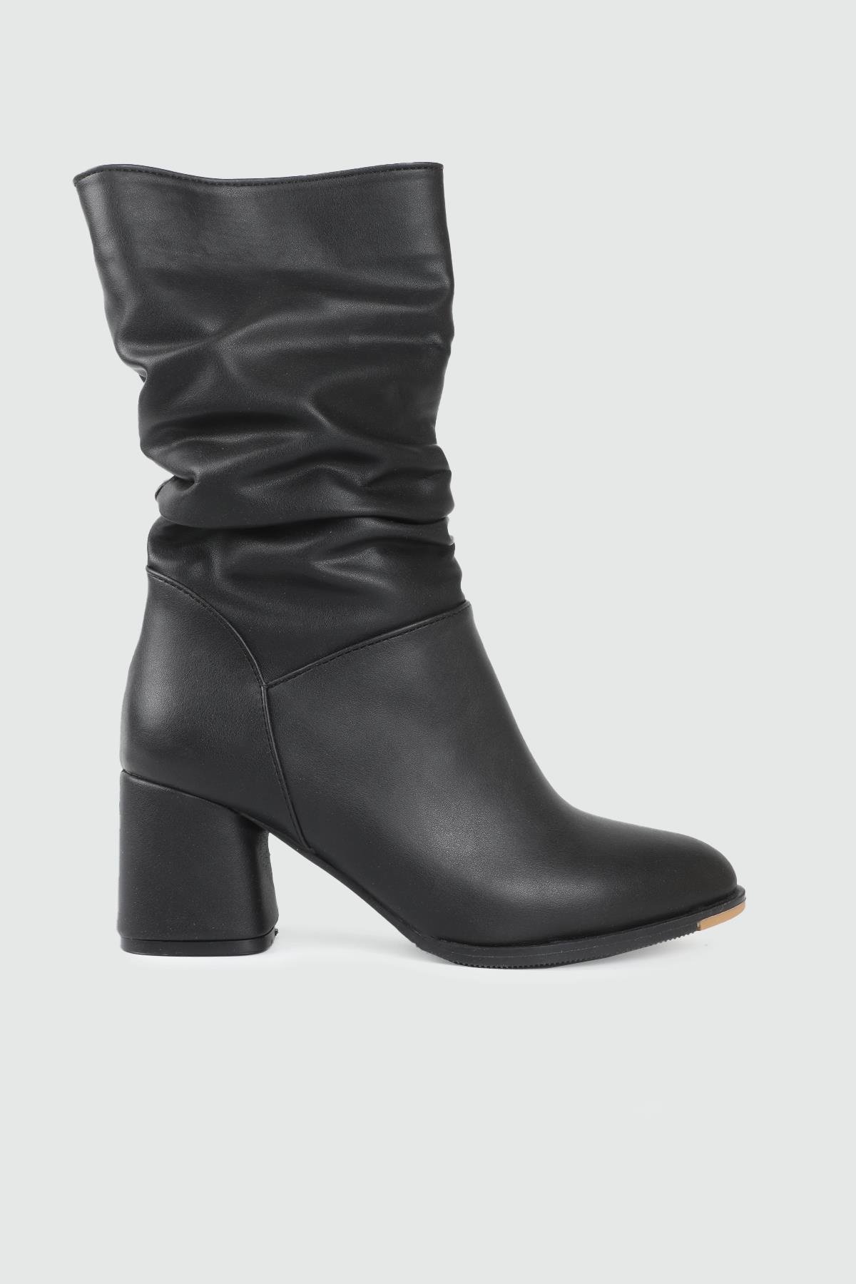 Kalın Topuklu Bağsız Siyah Körüklü Kadın Çizme My Bella RSL-2430 Kadın Klasik Topuklu Bot MyBella My Bella RSL-2430 KADIN 25K