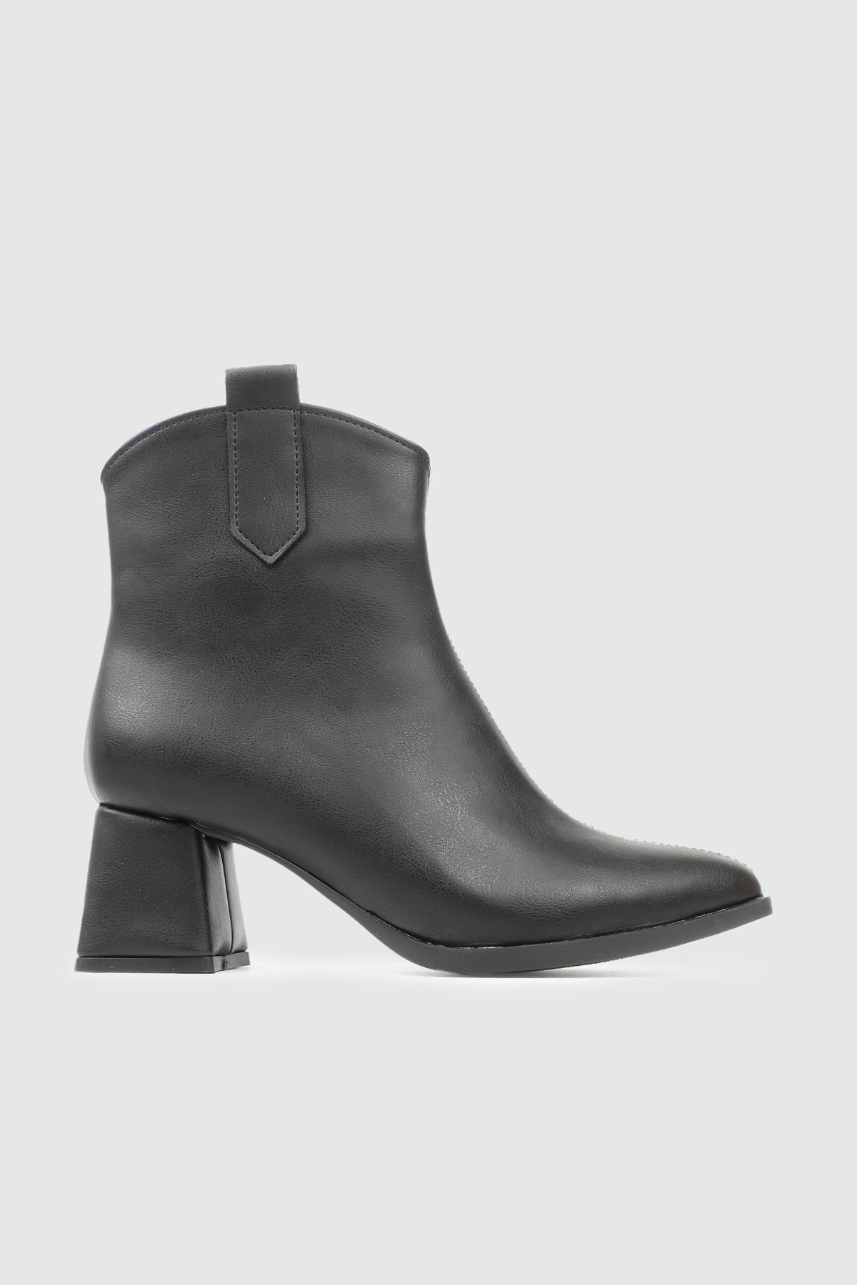 Kare Buru Fermuarlı Siyah Kadın Bot TU-201 Kadın Klasik Bot MyBella MY BELLA TU-202 KADIN 25K