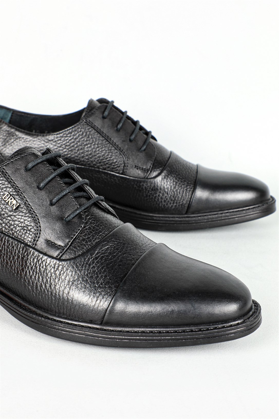 Berenni Klasik Deri Siyah Erkek Ayakkabı 574