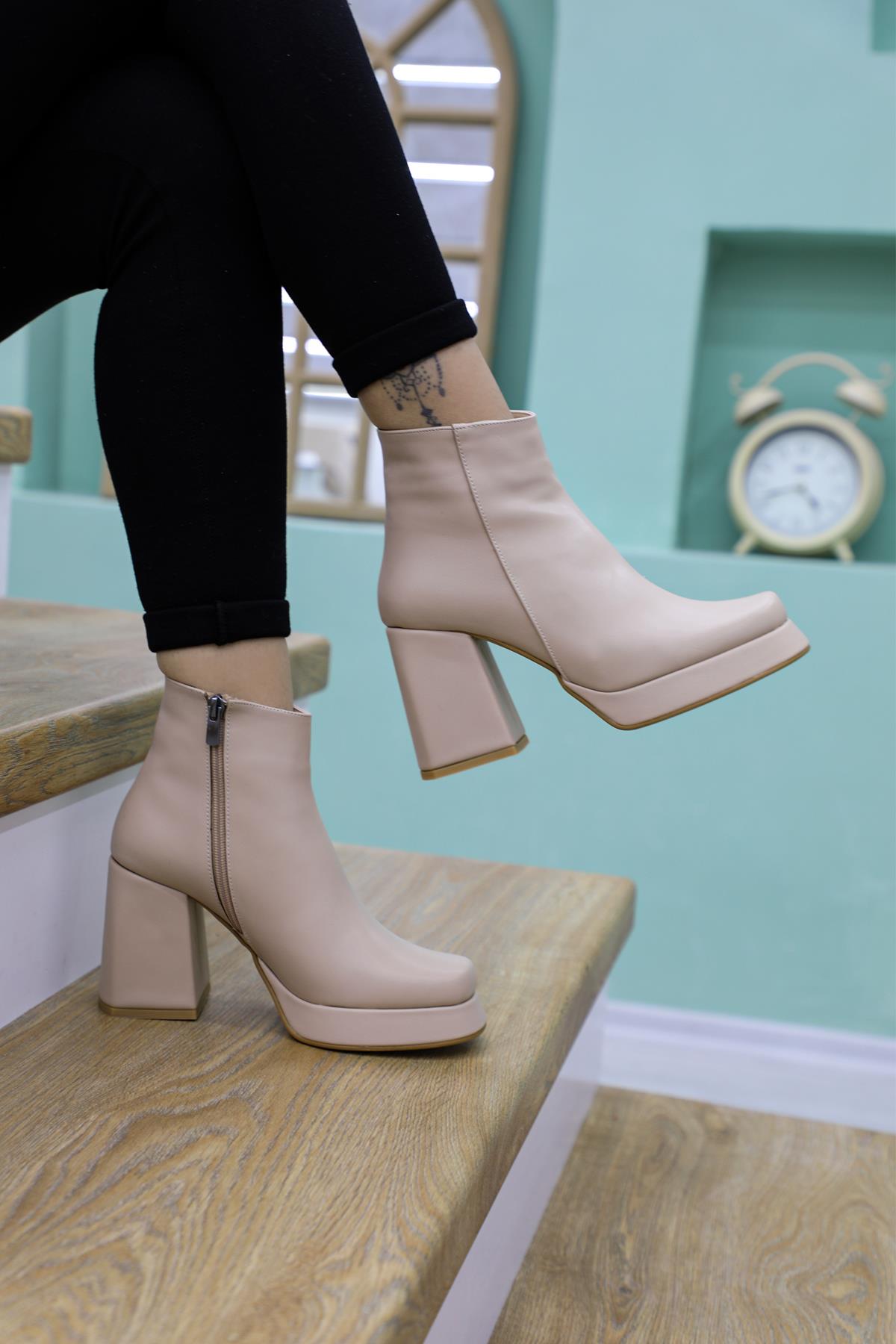 Küt Burun Kalın Taban Topuklu Nut Kadın Bot 91-335 Kadın Günlük Conford Bot FELES FELES 91-335 Kadın Bot