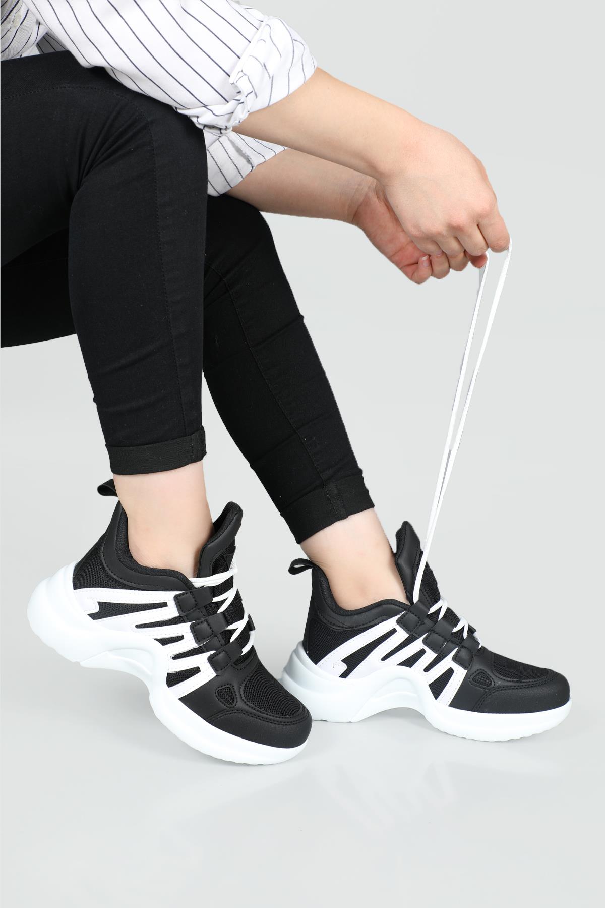 Nefes Alır Kalın Taban Bağcıklı Siyah Beyaz Kadın Spor Ayakkabı 2133 Kadın Günlük Spor Ayakkabı Lambırlent LAMBIRLENT 2133 ZEN SPOR AYAK