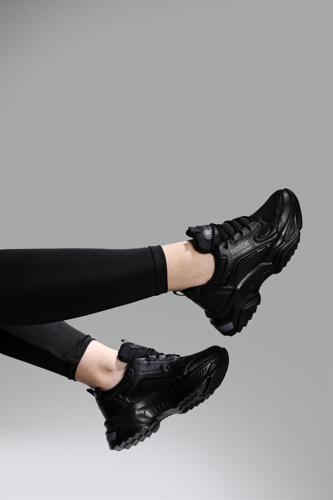 Nefes Alır Kalın Taban Bağcıklı Siyah Kadın Spor Ayakkabı 9671 Kadın Günlük Spor Ayakkabı Lambırlent LAMBIRLENT 9671 ZEN SPOR