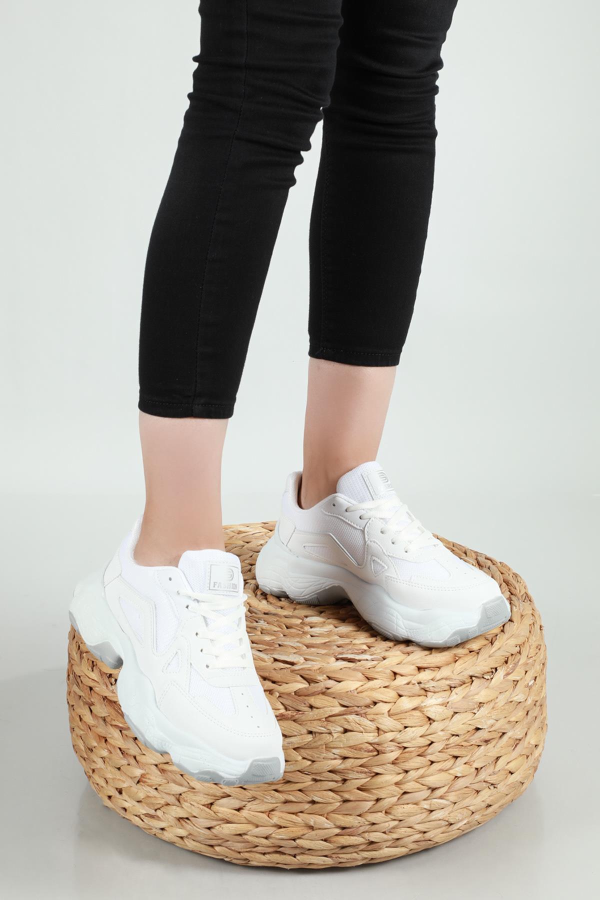 Nefes Alır Rahat Beyaz Kadın Spor Ayakkabı 141 Kadın Günlük Spor Ayakkabı Dark Step DARKSTEP 141 ZEN ANORAK SPOR