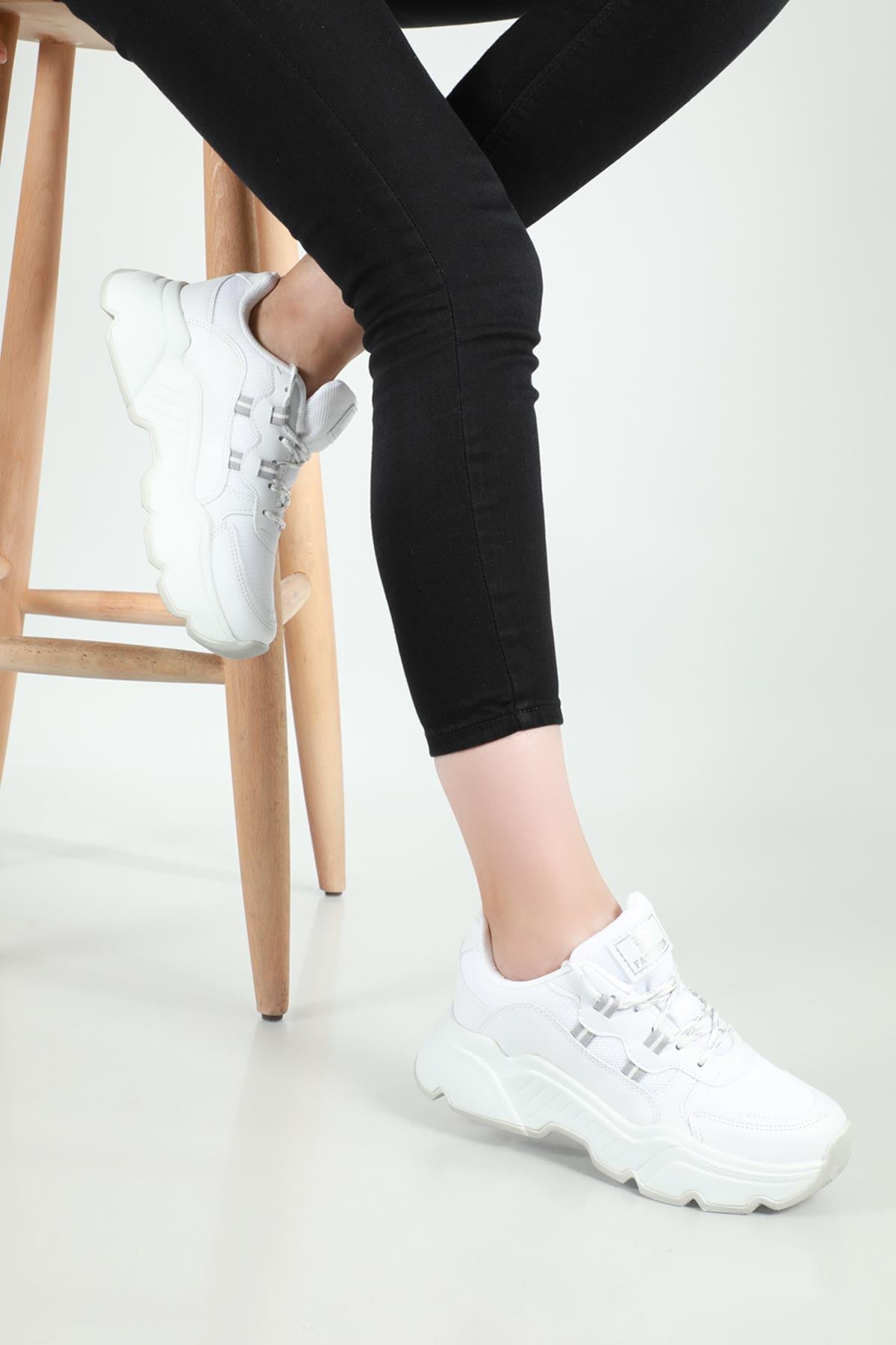 Nefes Alır Rahat Beyaz Kadın Spor Ayakkabı 142 Kadın Günlük Spor Ayakkabı Dark Step DARKSTEP 142 ZEN ANORAK SPOR