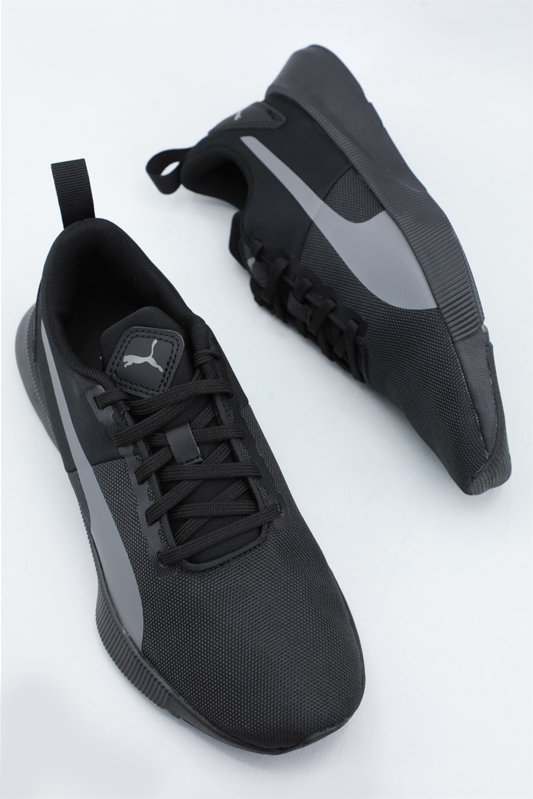 Nefes Alır Rahat Siyah Gri Unisex Spor Ayakkabı 195343-02 Erkek Koşu / yürüyüş Puma PUMA 195343-02 FLYER UNİSEX