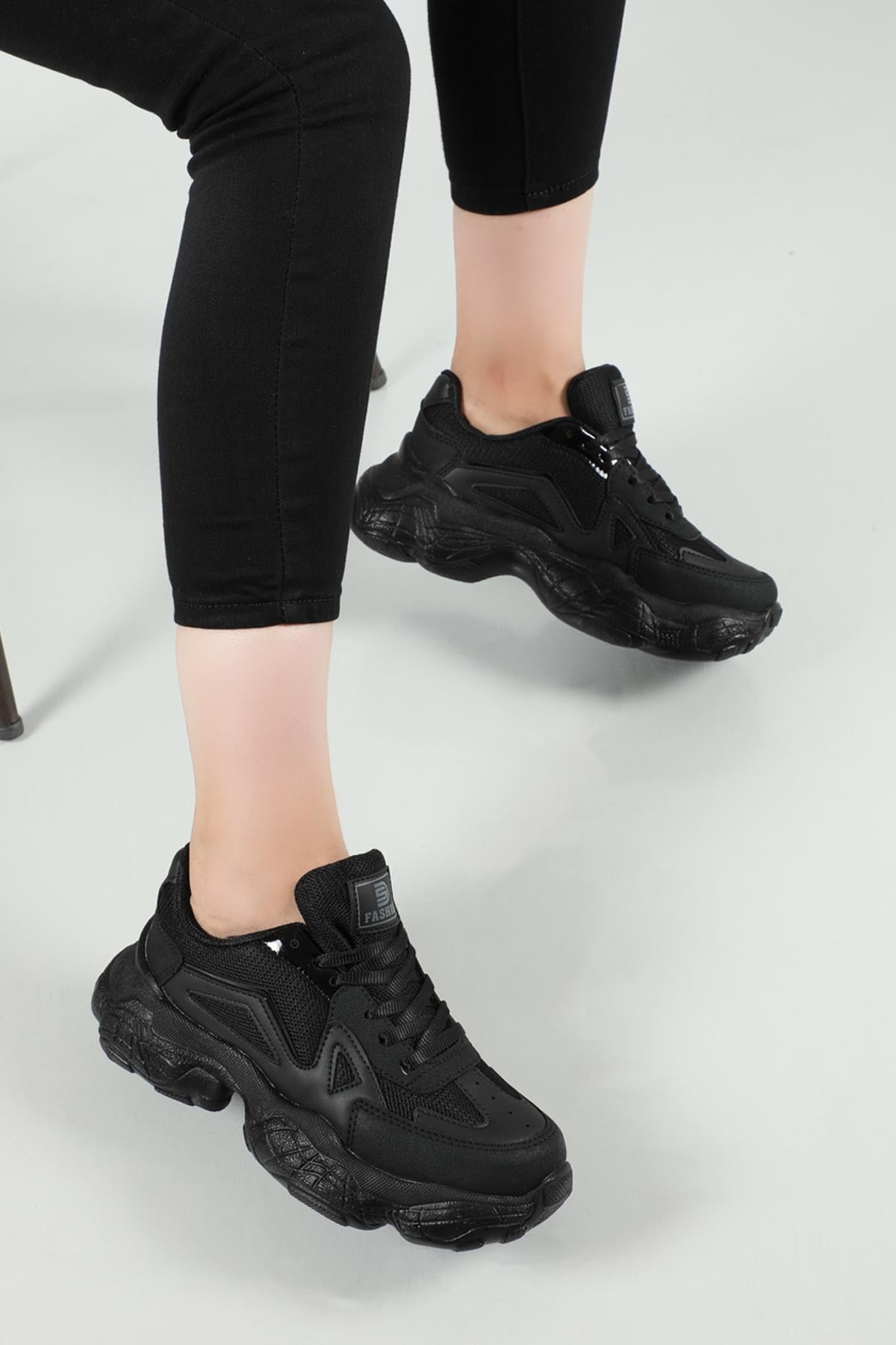 Nefes Alır Rahat Siyah Kadın Spor Ayakkabı 141 Kadın Günlük Spor Ayakkabı Dark Step DARKSTEP 141 ZEN ANORAK SPOR