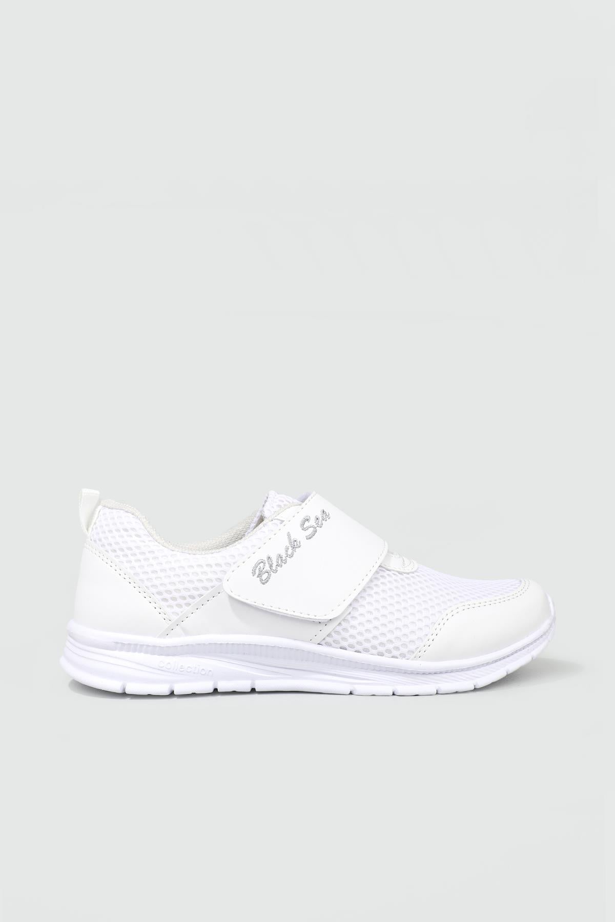 Rahat Nefes Alır Cırtlı Sneaker Beyaz Kadın Spor Ayakkabı 581 Kadın Sneaker BLACK SEA BLACK SEA 581 ZEN ANORAK SPOR