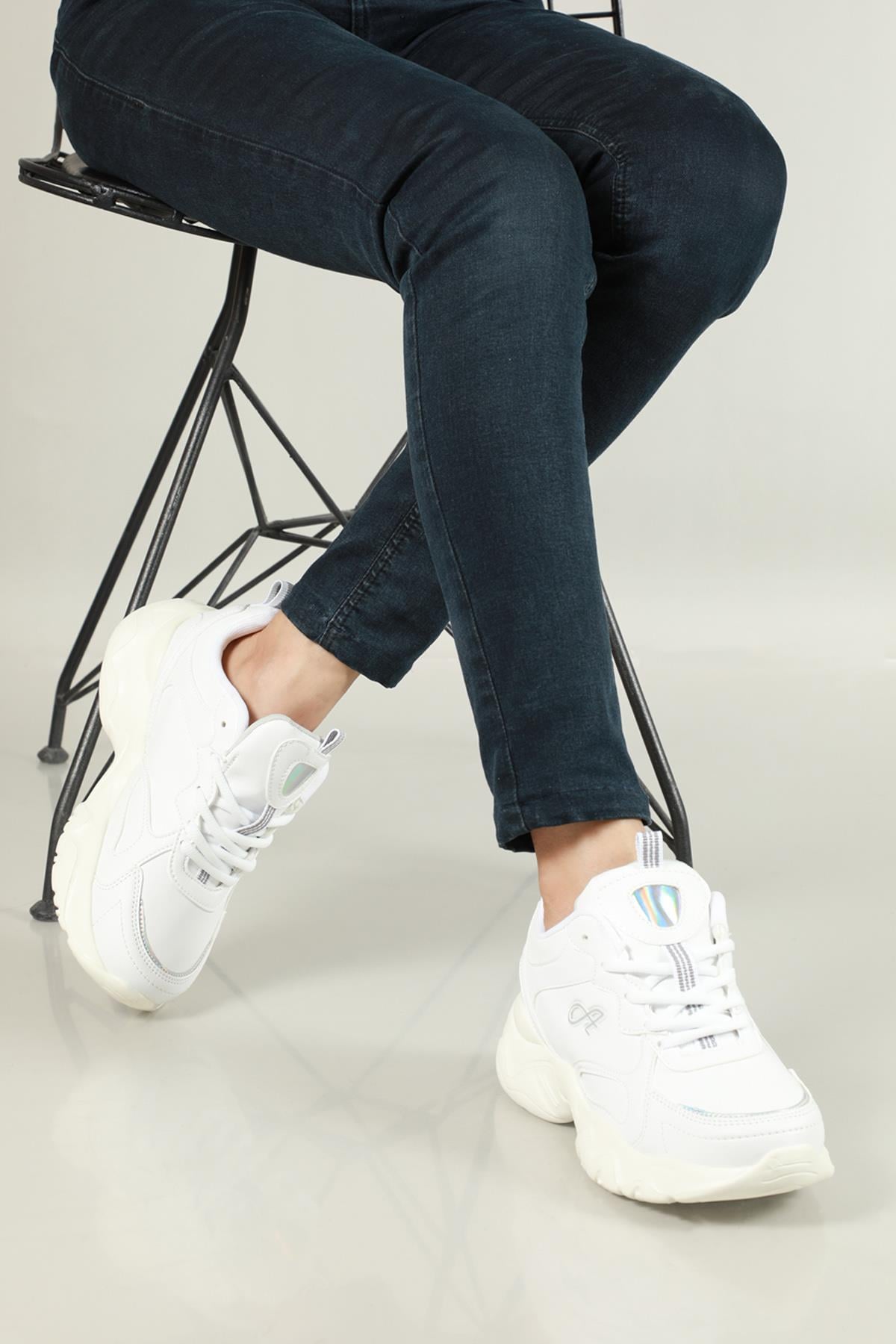 Rahat Nefes Alır Sneakers Beyaz Gri Gümüş Kadın Spor Ayakkabı Z025DM Kadın Sneaker Osaka OSAKA Z025DM Kadin Sneakers