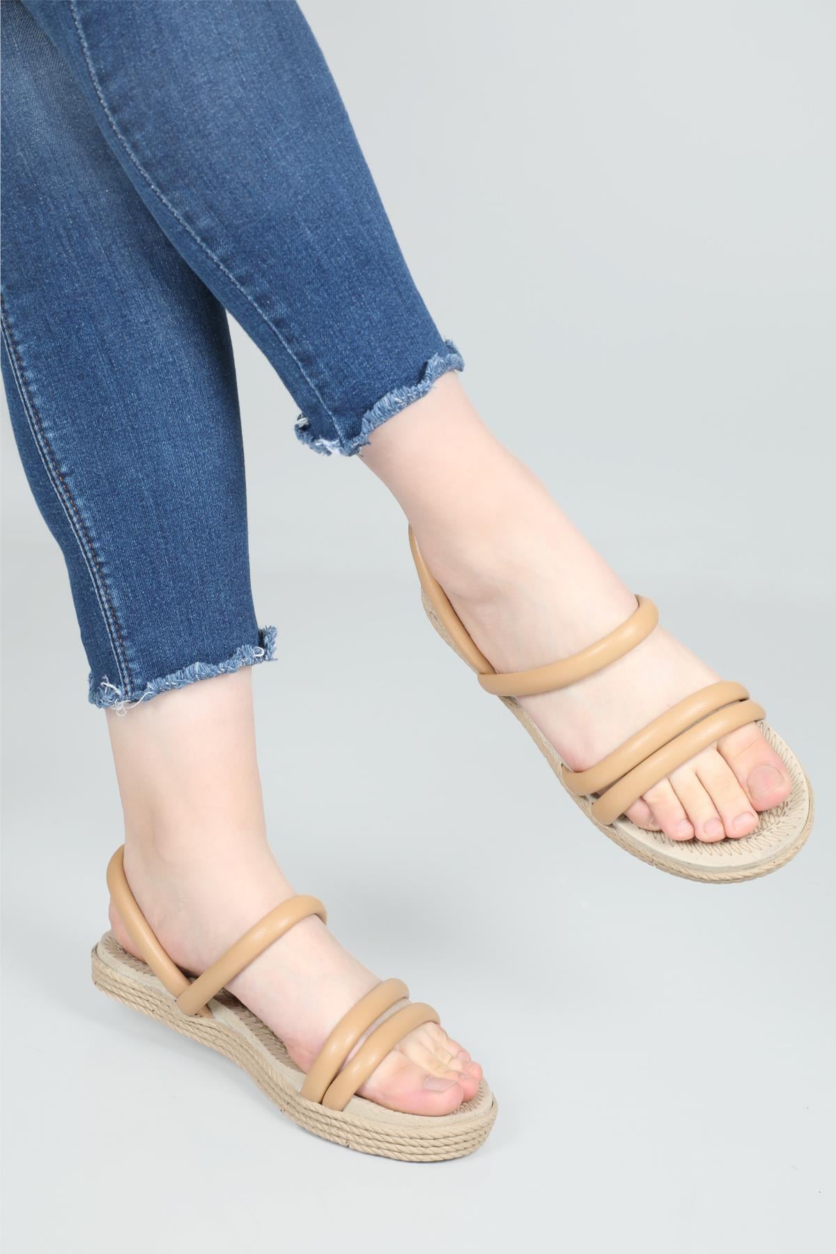 Rahat Taban Düz Nut Kadın Sandalet S-22200 Kadın Düz Sandalet Carla Bella Carla Bella S-22200 22y